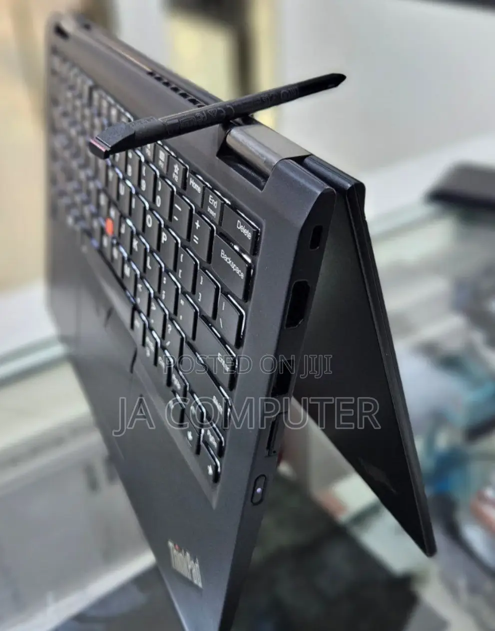 New Laptop Lenovo ThinkPad Yoga 370 8GB Intel Core I5 SSD 512GB