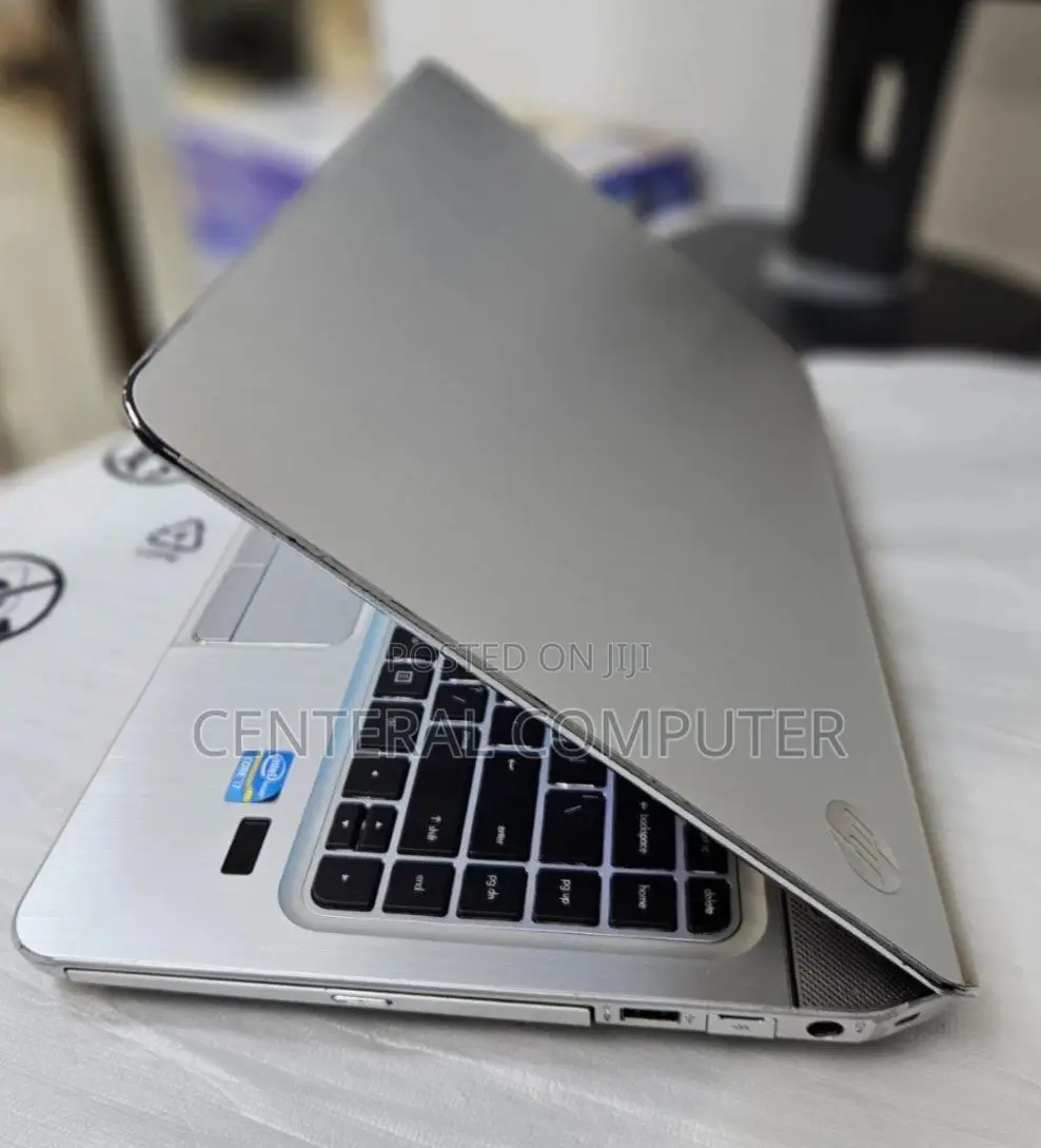 Laptop HP 14-Dq1025cl 8GB Intel Core I7 HDD 1T