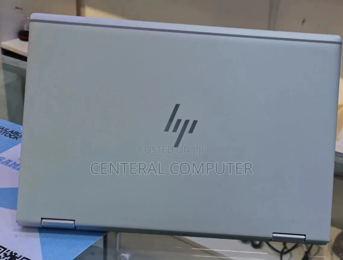 New Laptop HP EliteBook X GB Intel Core I7 SSD 512GB