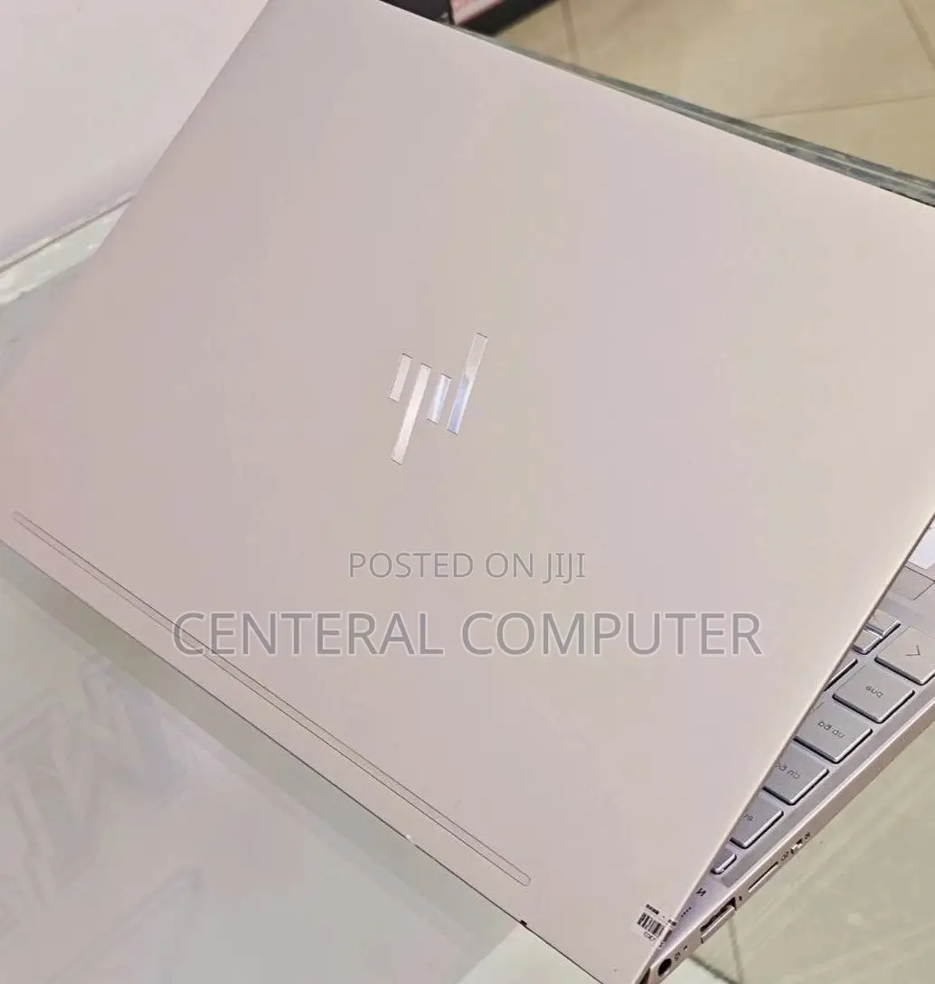 New Laptop HP Envy Pro 8GB Intel Core I5 SSD 512GB