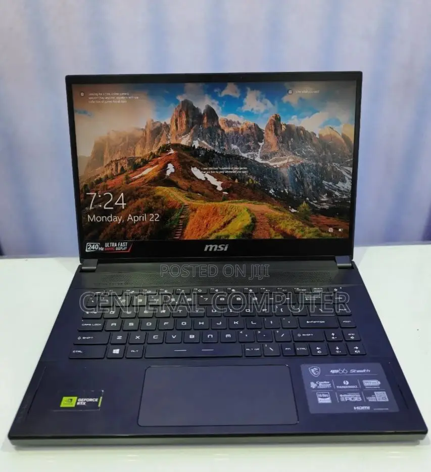 New Laptop MSI Creator 17 B11uh-222 32GB Intel Core I7 SSD 1T