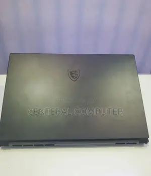 New Laptop MSI Creator 17 B11uh-222 32GB Intel Core I7 SSD 1T