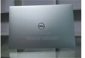 New Laptop Dell XPS 15 8GB Intel Core i5 SSD 256GB