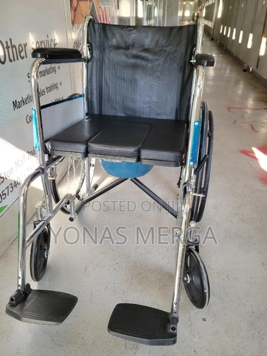 Almost አዲስ ዊልቸር /Wheelchair¶Wheelchair§Wheelchair*Wheelchair
