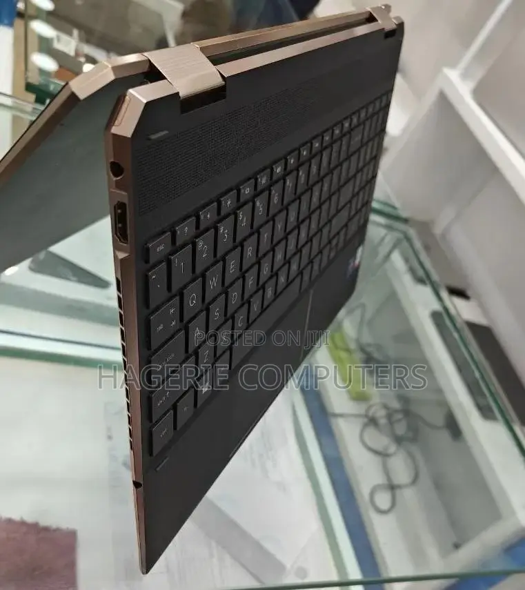 New Laptop HP Spectre 16GB Intel Core I7 SSD 512GB