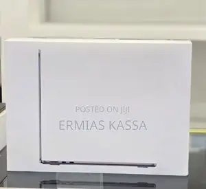 New Laptop Apple MacBook Air 2022 M2 16GB Apple M2 SSD 1T