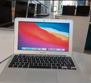 New Laptop Apple MacBook Air 2013 4GB Intel Core I5 SSD 256GB