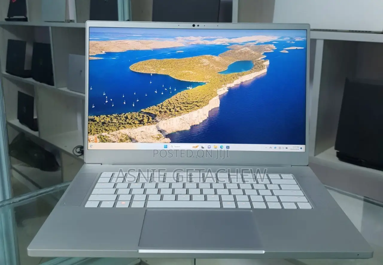 New Laptop Razer Blade 16GB Intel Core I7 SSD 512GB