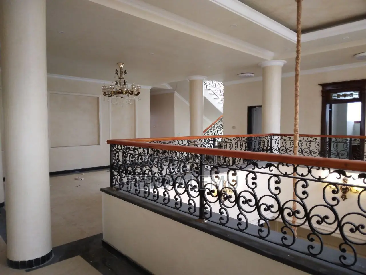 Furnished 12bdrm House in የሚሸጥ ቅንጡ ቤት ቦሌ ሆምስ, Bole for sale