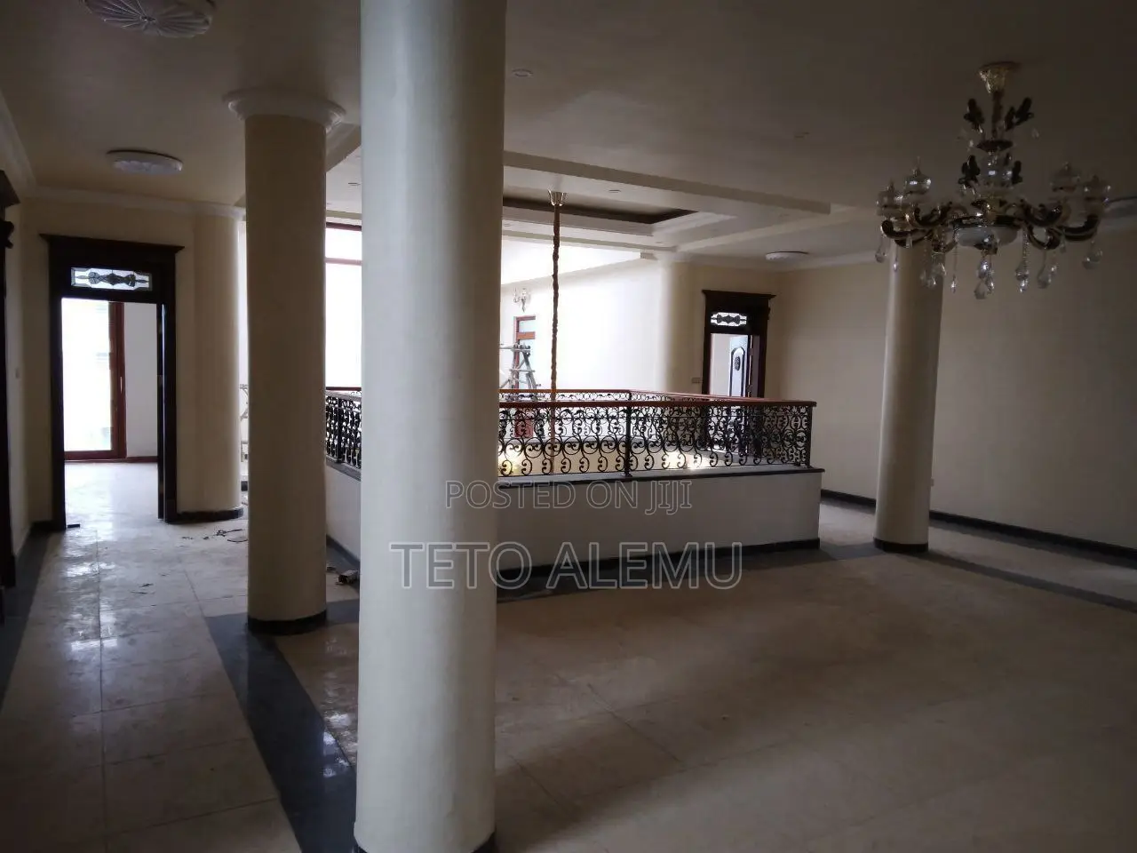 Furnished 12bdrm House in የሚሸጥ ቅንጡ ቤት ቦሌ ሆምስ, Bole for sale