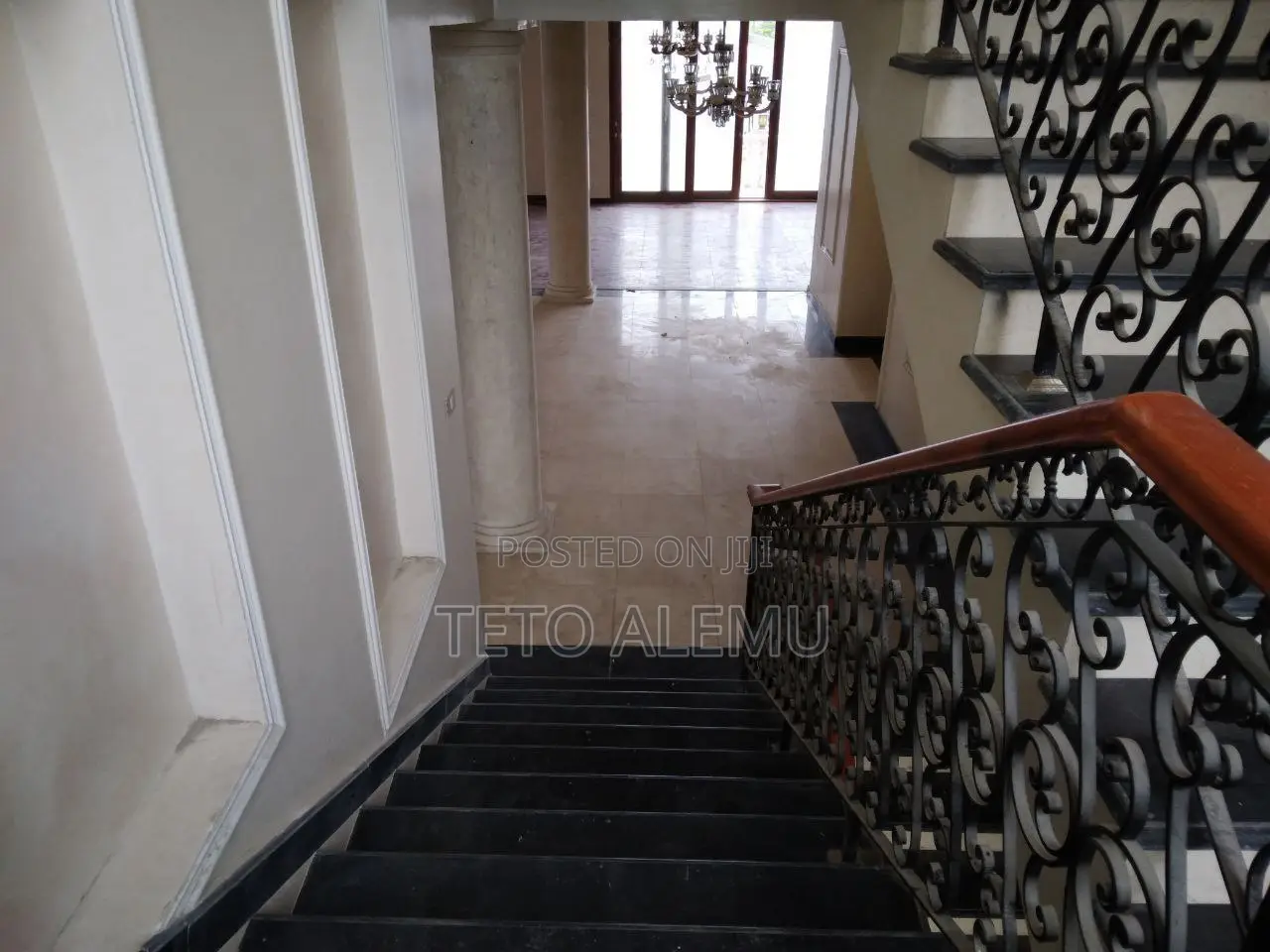 Furnished 12bdrm House in የሚሸጥ ቅንጡ ቤት ቦሌ ሆምስ, Bole for sale