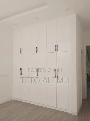 6bdrm House in የሚሸጥ ቤት ሀይሌ ጋርመት, Akaky Kaliti for sale