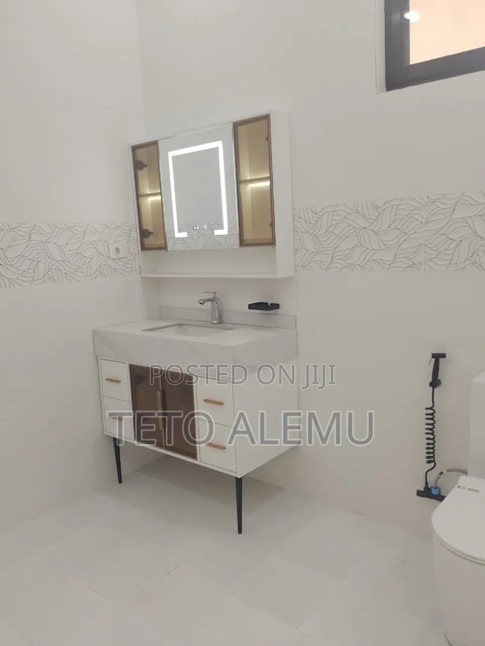 6bdrm House in የሚሸጥ ቤት ሀይሌ ጋርመት, Akaky Kaliti for sale