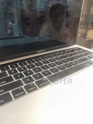 New Laptop Apple MacBook Air 2020 M1 8GB Intel Core I5 SSD 256GB