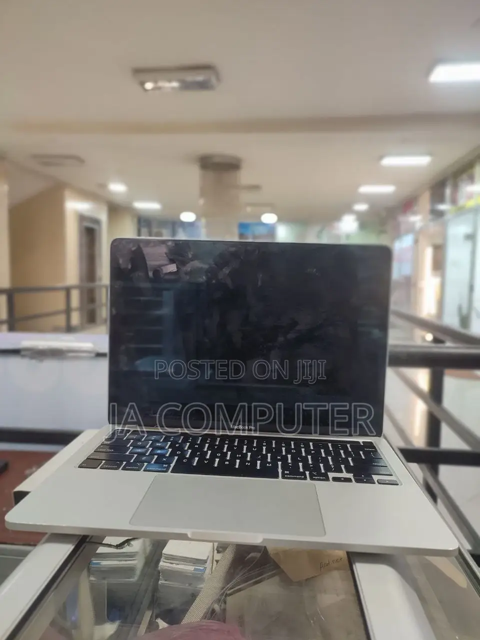 New Laptop Apple MacBook Air 2020 M1 8GB Intel Core I5 SSD 256GB