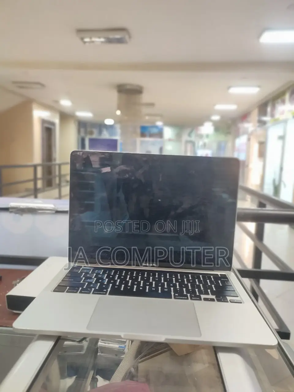 New Laptop Apple MacBook Air 2020 M1 8GB Intel Core I5 SSD 256GB