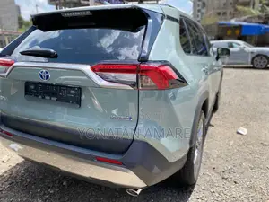 New Toyota RAV4 2023 Green