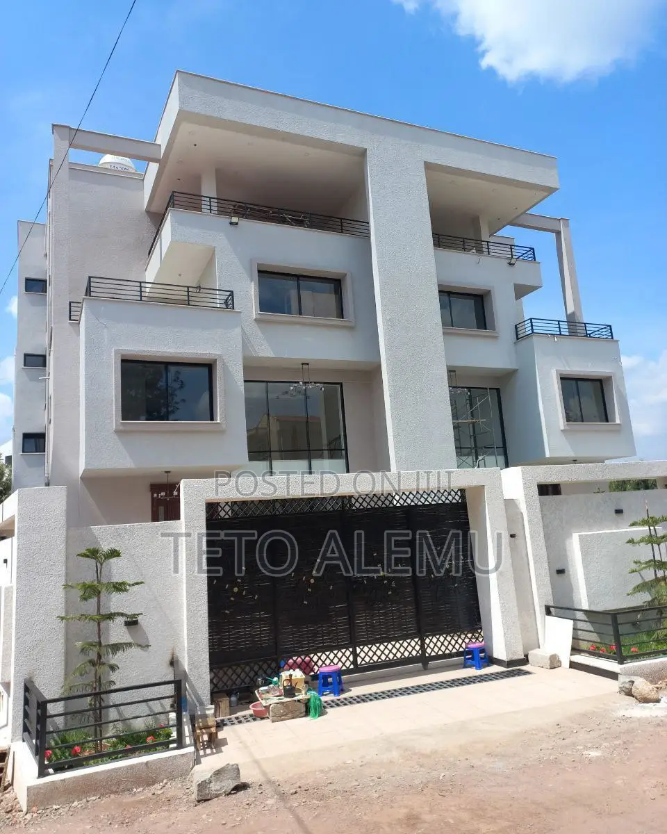 6bdrm House in የሚሸጥ ቤት ወሰን አካባቢ, Yeka for sale