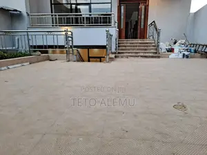 6bdrm House in የሚሸጥ ቤት ወሰን አካባቢ, Yeka for sale