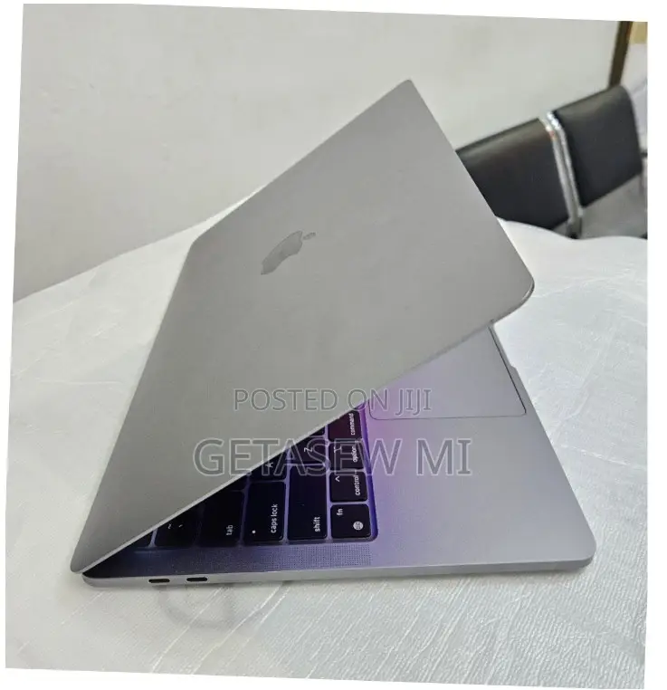 New Laptop Apple MacBook Pro M1 8GB Apple M1 SSD 512GB