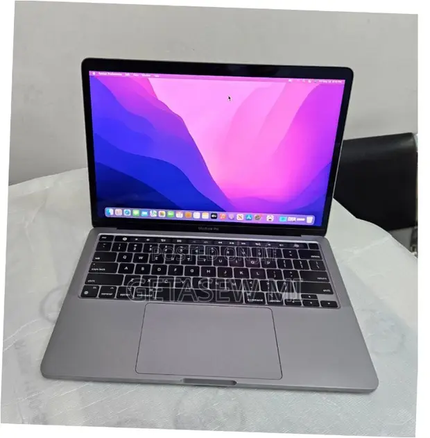 New Laptop Apple MacBook Pro M1 8GB Apple M1 SSD 512GB in
