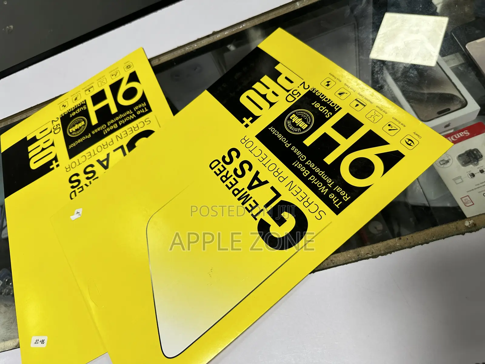 All Types of Tablet Glass Are Available