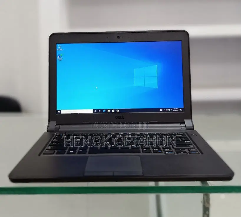 New Laptop Dell Latitude 13 3340 4GB Intel Core I5 HDD 500GB