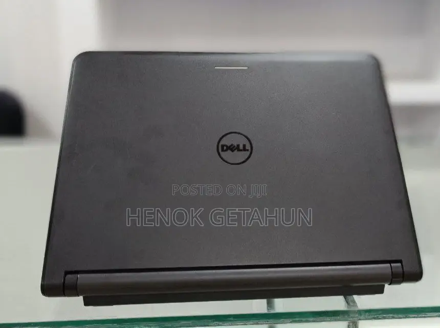 New Laptop Dell Latitude 13 3340 4GB Intel Core I5 HDD 500GB