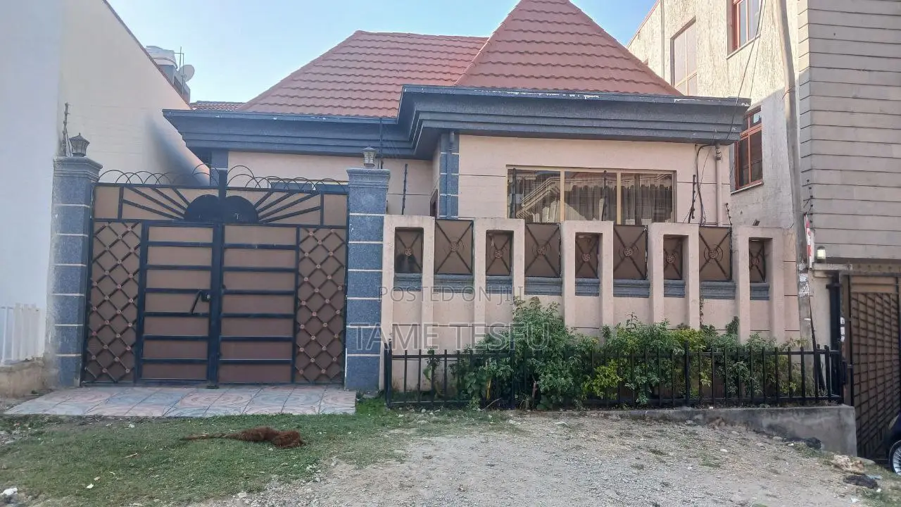 Furnished 4bdrm House in Summit, Bole for sale
