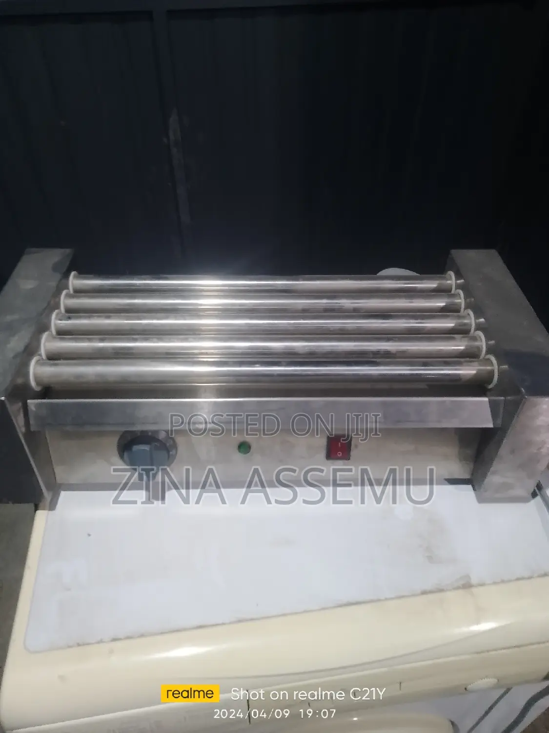 Roling Hot Dog Grille