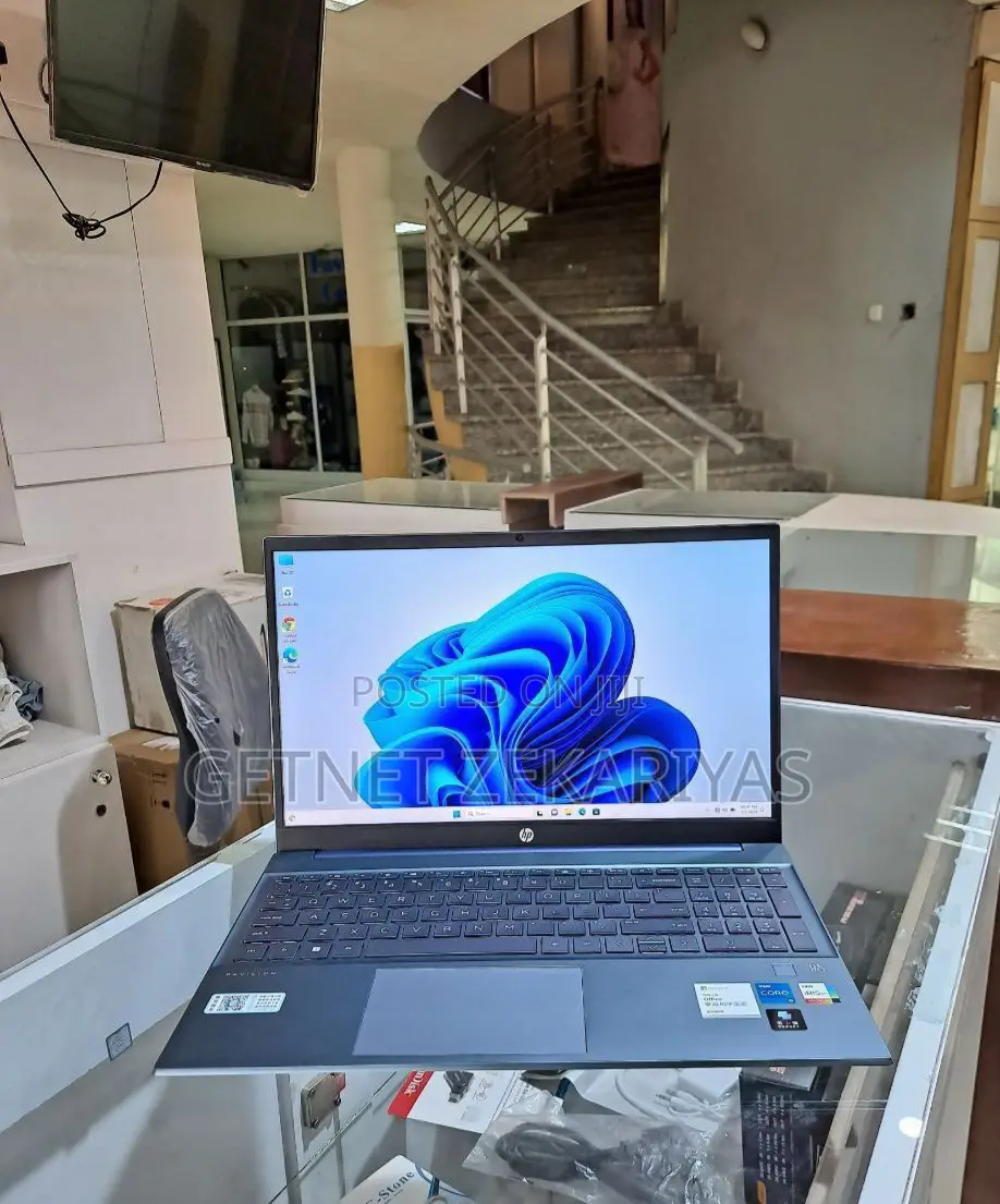 New Laptop HP Pavilion 15 16GB Intel Core I5 SSD 512GB