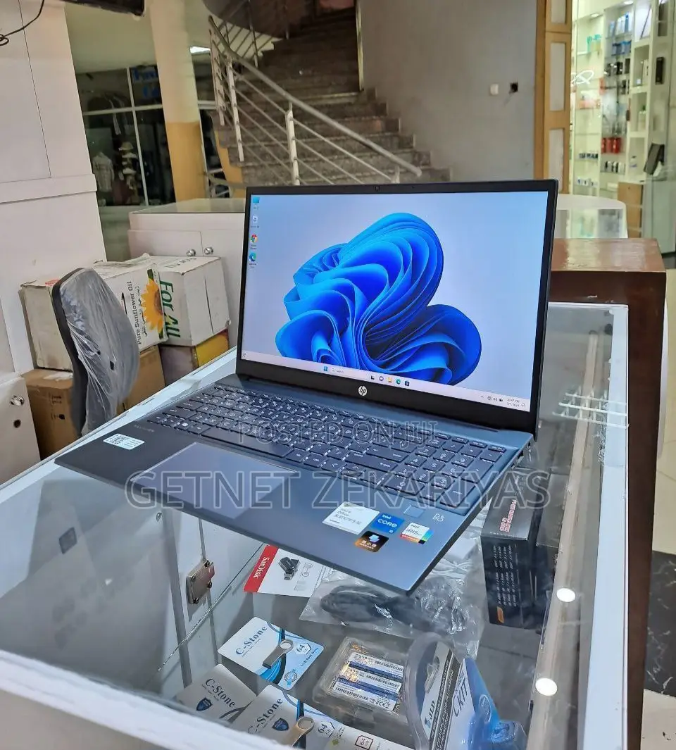 New Laptop HP Pavilion 15 16GB Intel Core I5 SSD 512GB