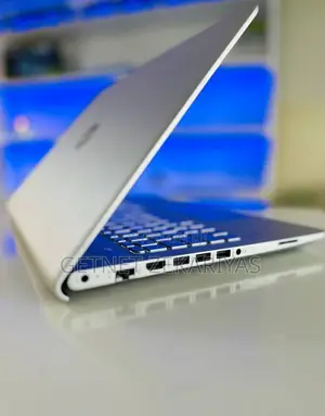 New Laptop HP Envy 14 8GB Intel Core I5 HDD+SSD 128GB