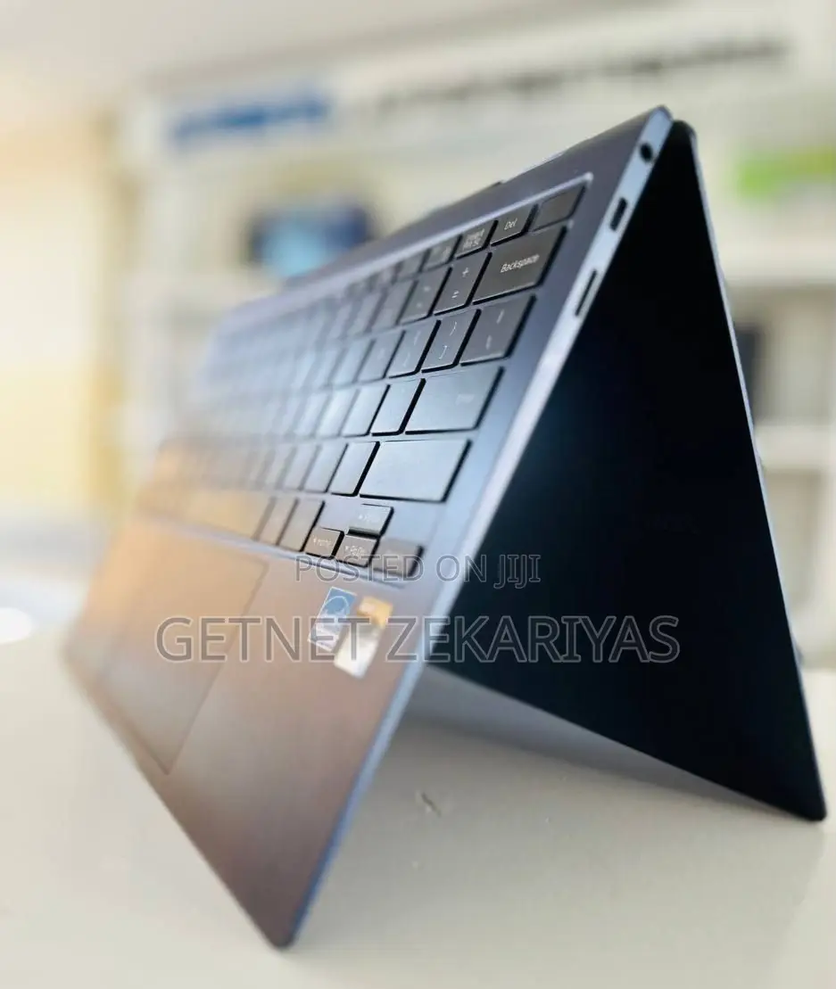 New Laptop Samsung Galaxy Book 2 16GB Intel Core I7 SSD 512GB