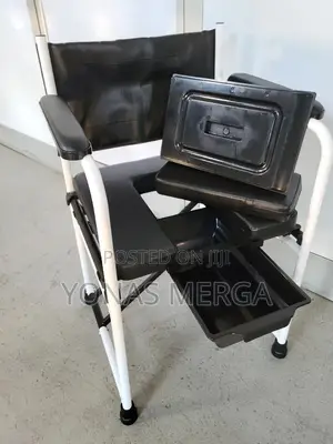 Popo Chair`Commode Chair°ባለፖፖ የታካሚ መፀዳጃ :Toilet Chair