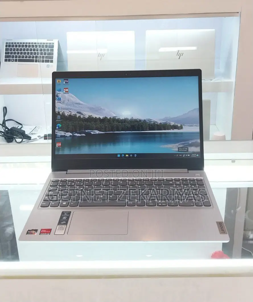 New Laptop Lenovo Ideapad 3 12GB AMD Ryzen 3 SSD 256GB