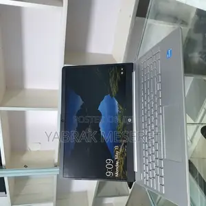 New Laptop HP Stream Notebook 8GB Intel Core I3 SSD 512GB