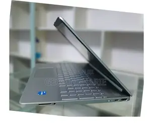 Photo - New Laptop HP EliteBook 840 8GB Intel Core I3 SSD 512GB