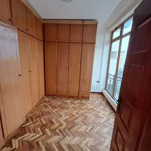 4bdrm House in የሚሸጥ ቤት አያት አካባቢ, Yeka for sale