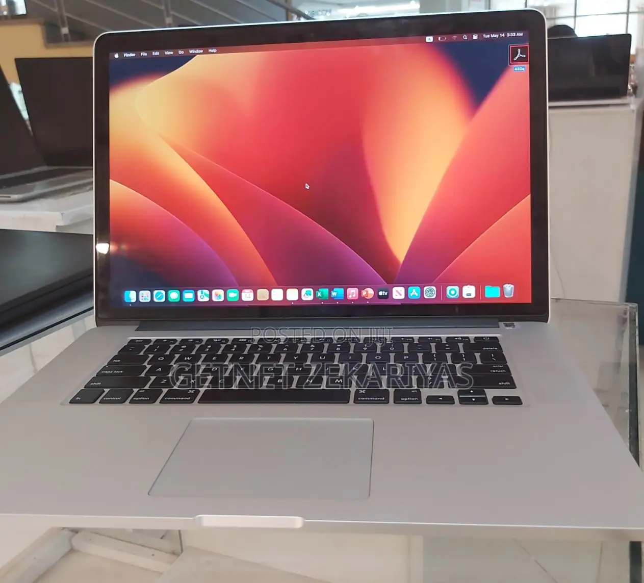 New Laptop Apple MacBook Pro 2017 16GB Intel Core I7 SSD 512GB