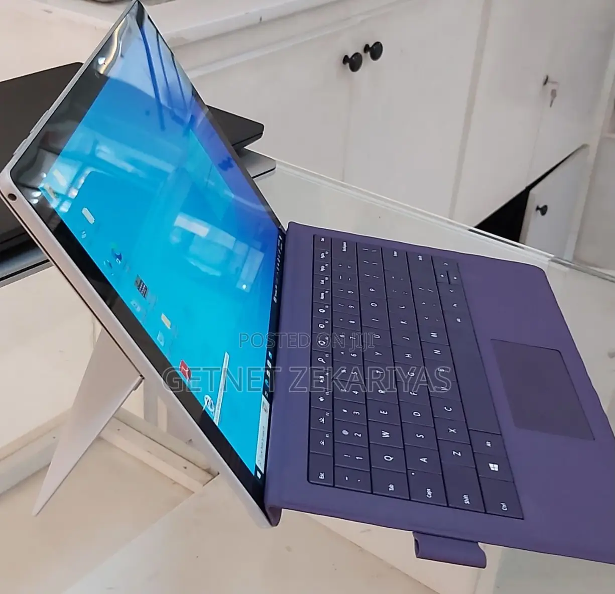New Laptop Microsoft Surface Pro 4GB Intel Core M SSD 128GB
