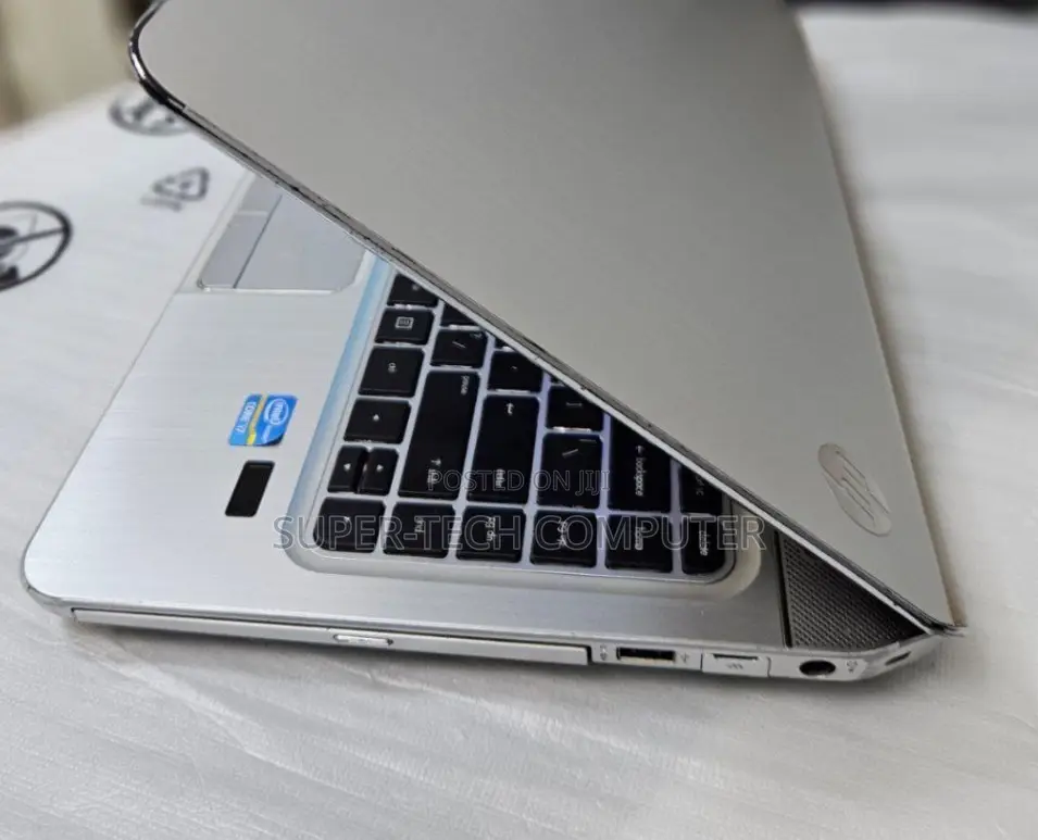 New Laptop HP Envy X2 8GB Intel Core I7 HDD 1T