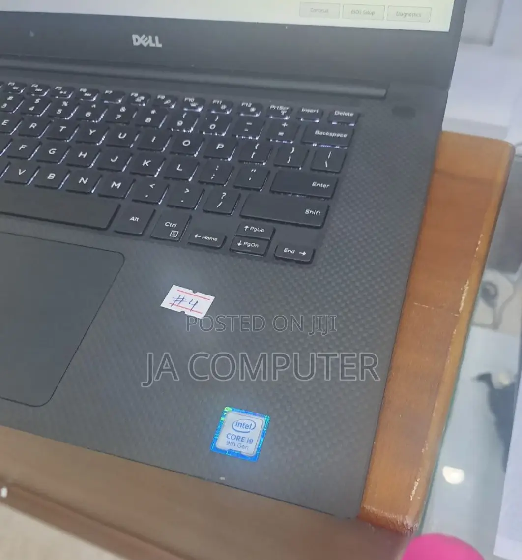 New Laptop Dell XPS 15 16GB Intel Core I9 SSD 512GB