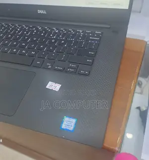 New Laptop Dell XPS 15 16GB Intel Core I9 SSD 512GB