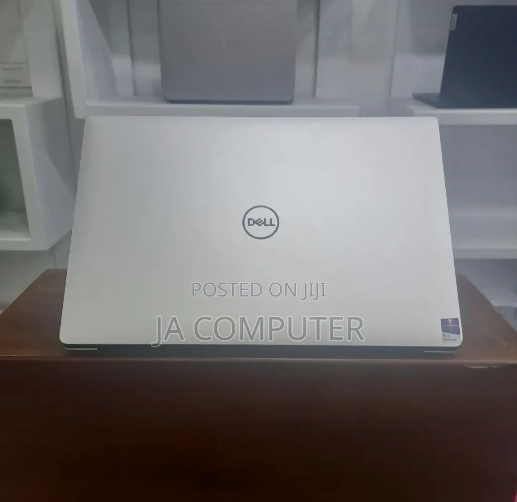 New Laptop Dell Precision 15 3551 16GB Intel Core I7 SSD 512GB
