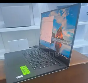 New Laptop Dell XPS 15 16GB Intel Core I9 SSD 512GB