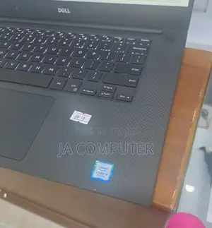 New Laptop Dell Precision 5540 16GB Intel Core I7 SSD 512GB