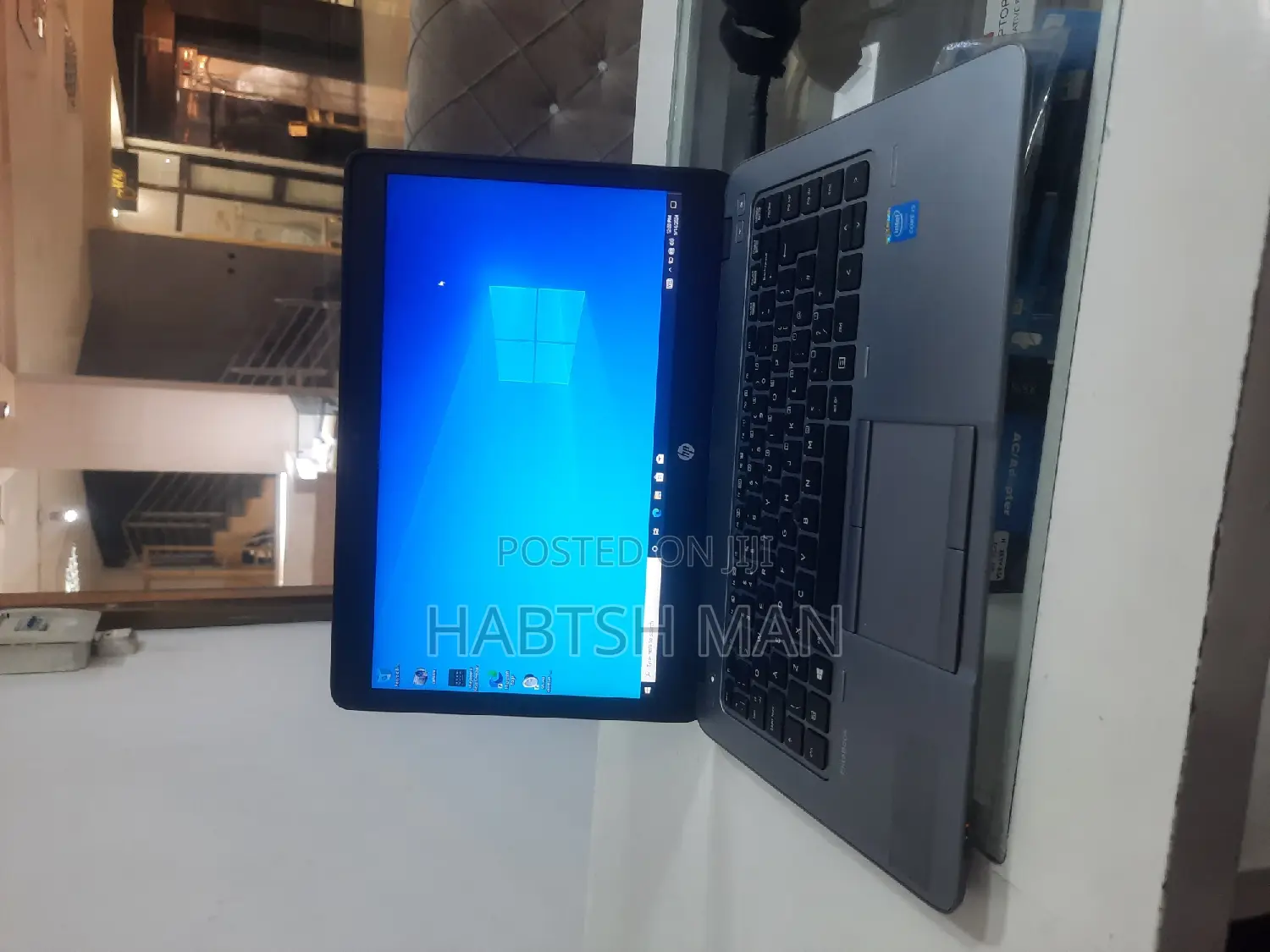 New Laptop HP EliteBook 840 G2 8GB Intel Core I5 HDD 700GB