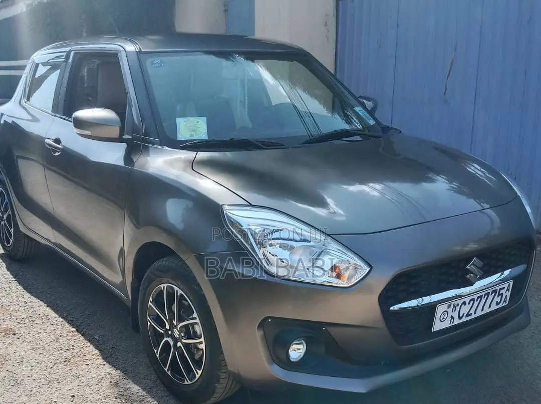 Suzuki Swift 2022 Gray