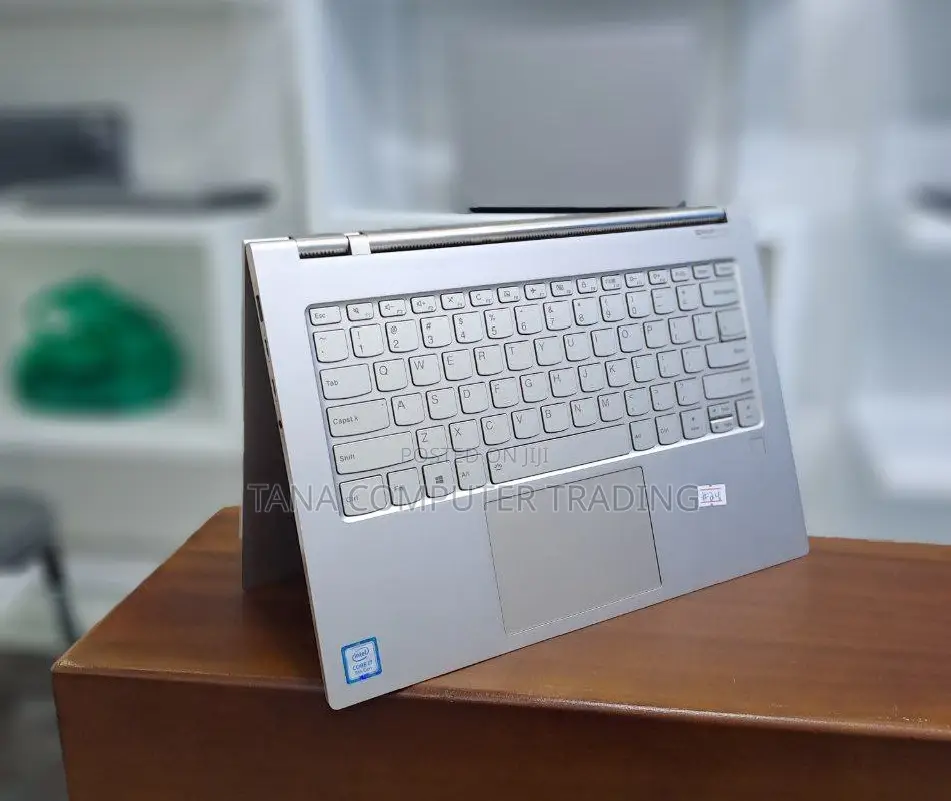 New Laptop Lenovo Yoga C740 16GB Intel Core I7 SSD 512GB